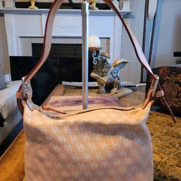 Dooney & Bourke Beige Monogram Shoulder Bag - Picture 2 of 10